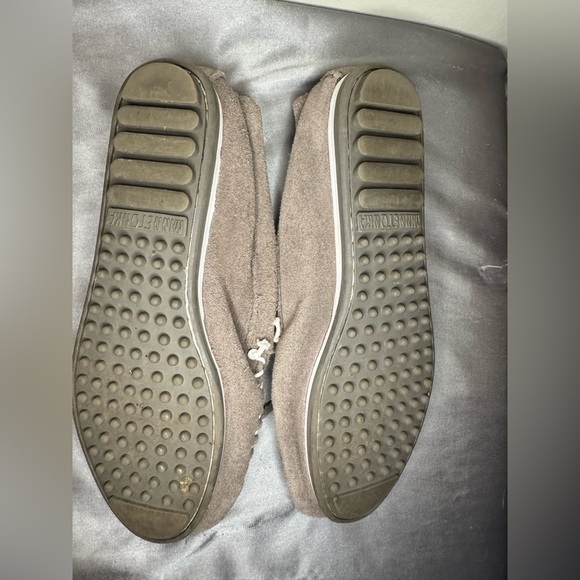 Minnetonka Moccasins Womens Kilty Fringe Bow Slip On Hardsole Memory Foam - Picture 5 of 6